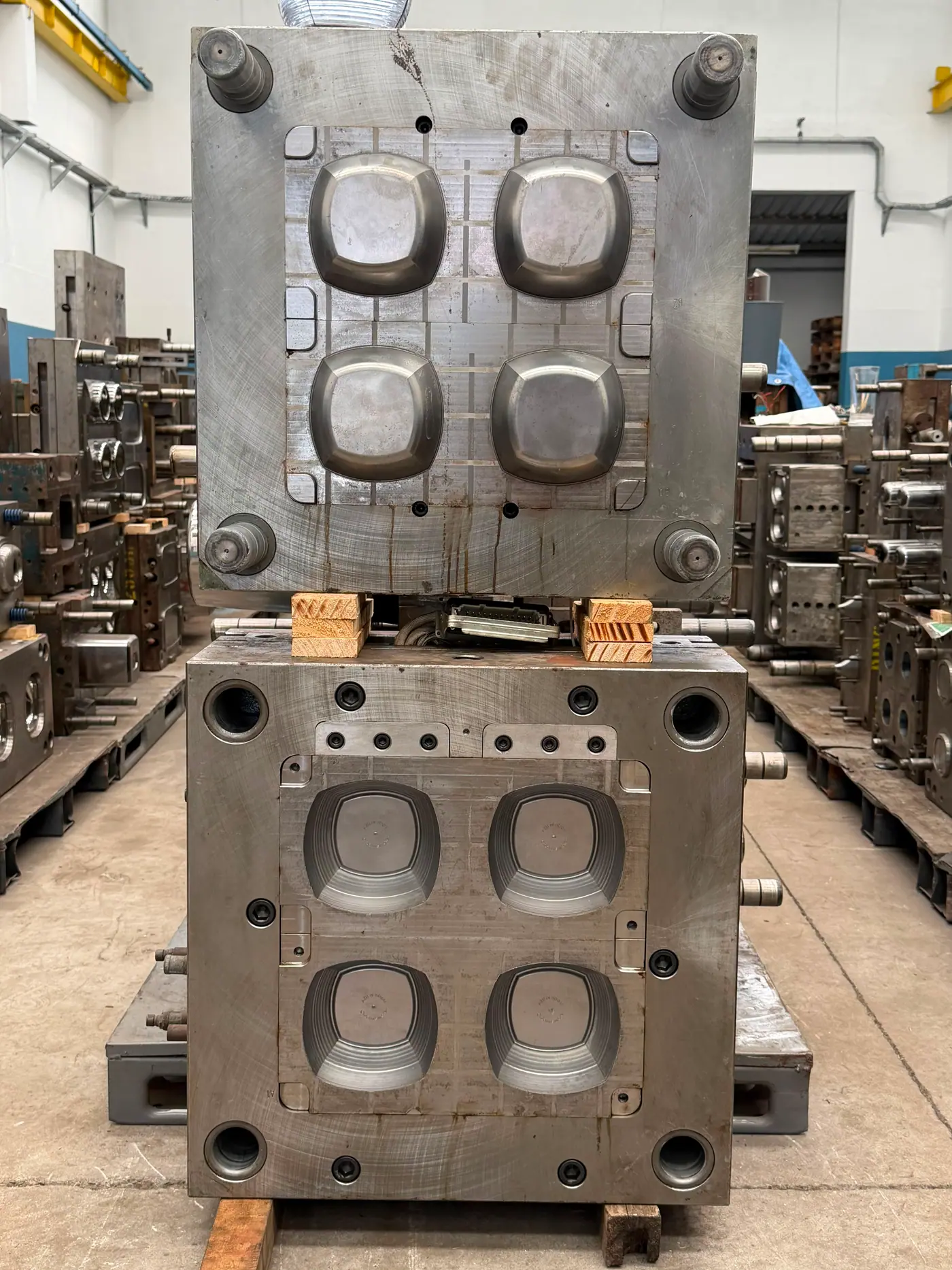 Plastic injection molds for the general 3WS mold archive in the 3WS Moldes stock