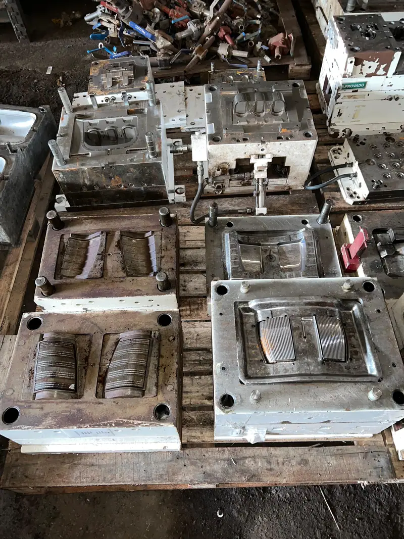 Injection mold for automotive parts — item 6 in the 3WS archive