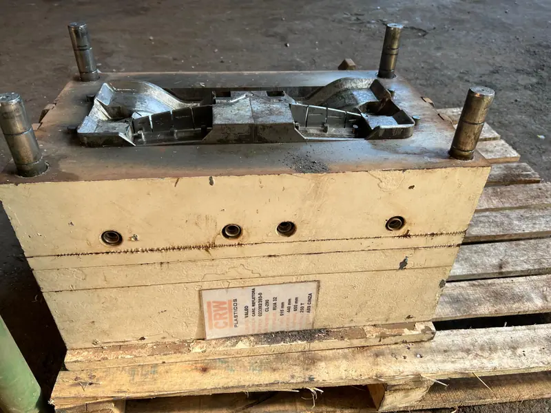 Injection mold for automotive parts — item 14 in the 3WS archive