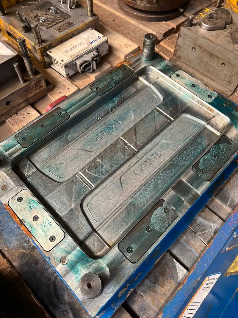 Injection mold for automotive parts — item 44 in the 3WS archive