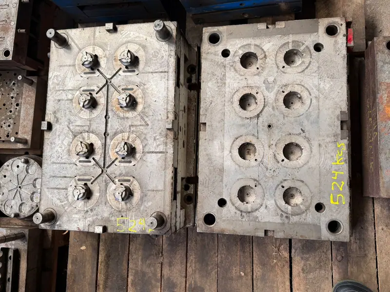 Injection mold for automotive parts — item 45 in the 3WS archive