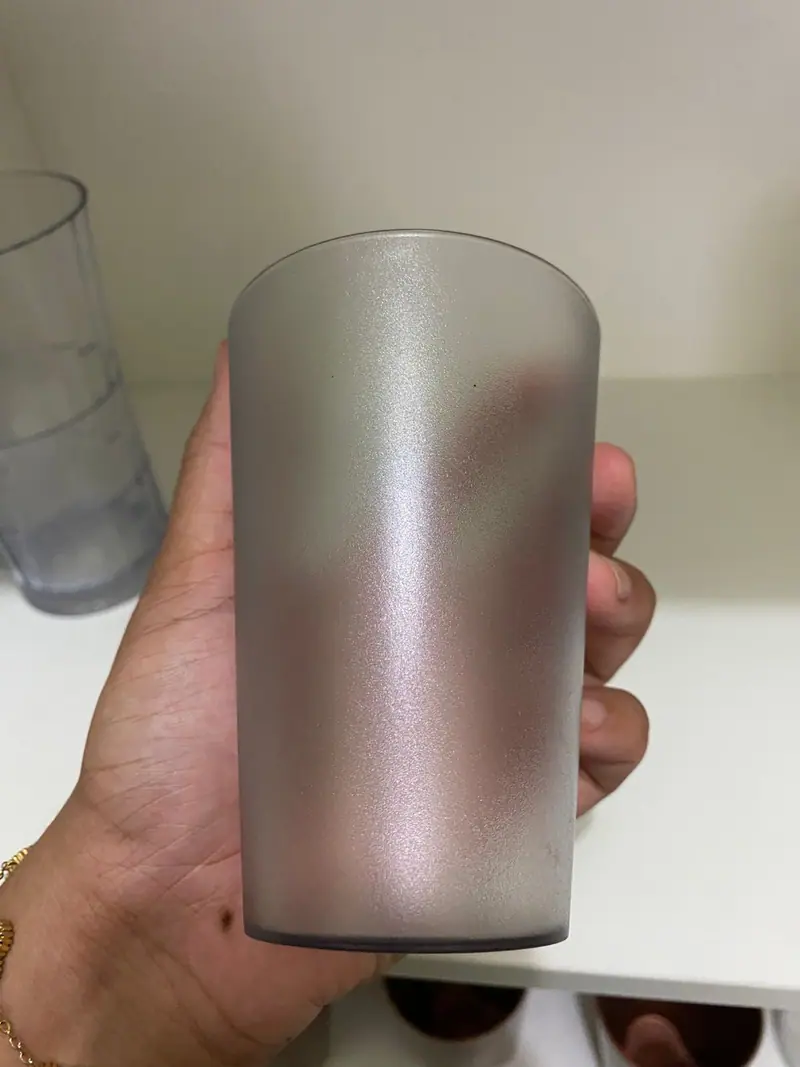 Plastic part injected from the mold for a cup with a 40 g part — detail 2