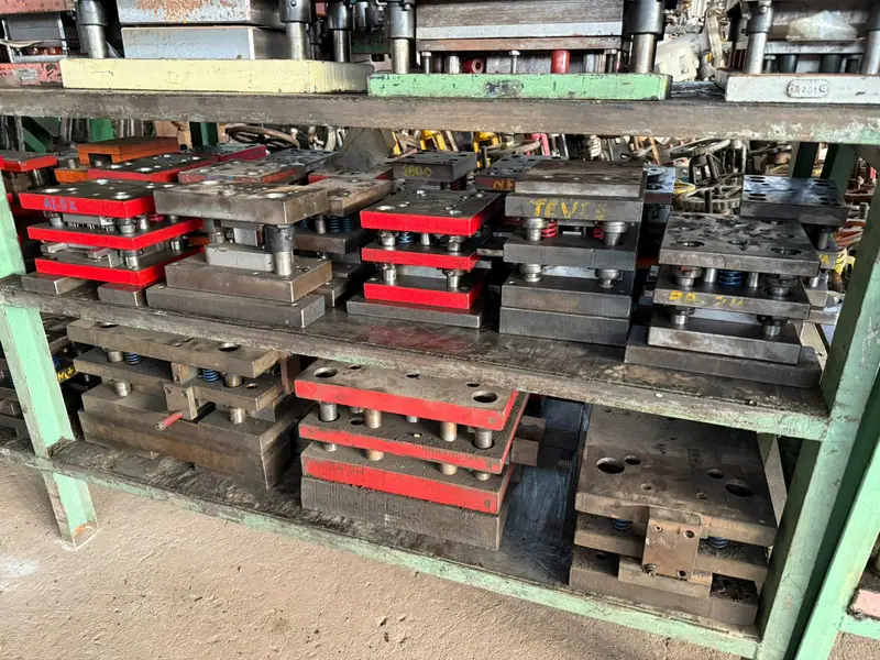 Moldes de inyección de plástico para bases para troquel en el stock de 3WS Moldes