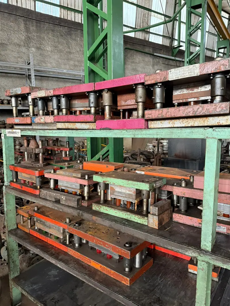Molde de inyección para bases para troquel — artículo 6 del acervo de 3WS
