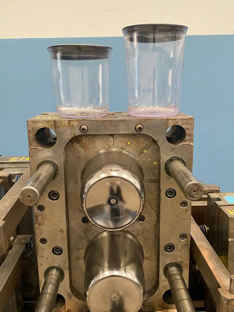 Molde de inyección para envases herméticos — artículo 5 del acervo de 3WS
