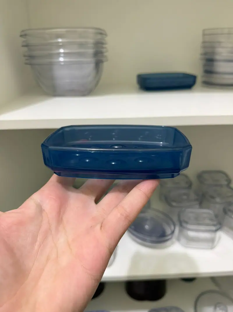 Plastic part injected from the mold for a soap dish — detail 4